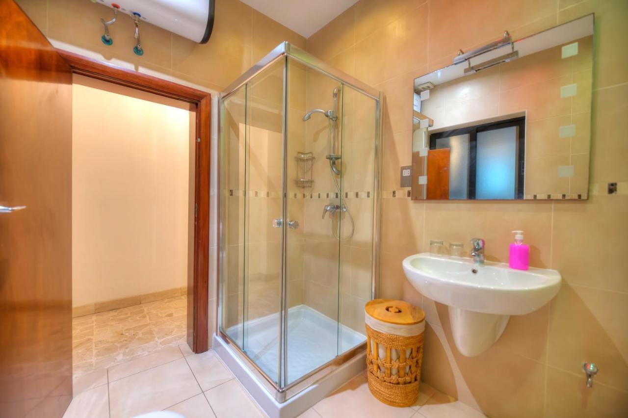 Enormous 3Bedrooms Seafront With Balcony Pdeh1-1 슬리에마 외부 사진